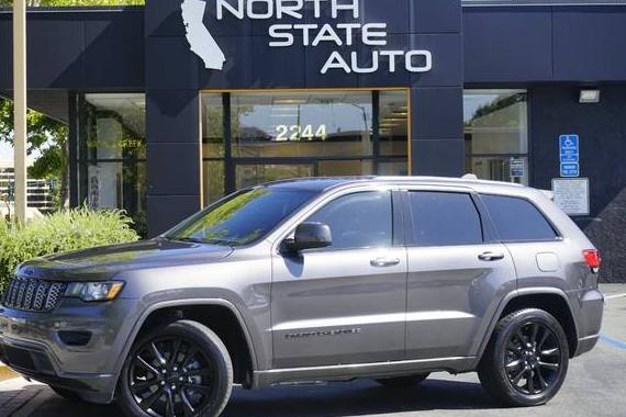 JEEP GRAND CHEROKEE 2018 1C4RJEAG7JC429035 image